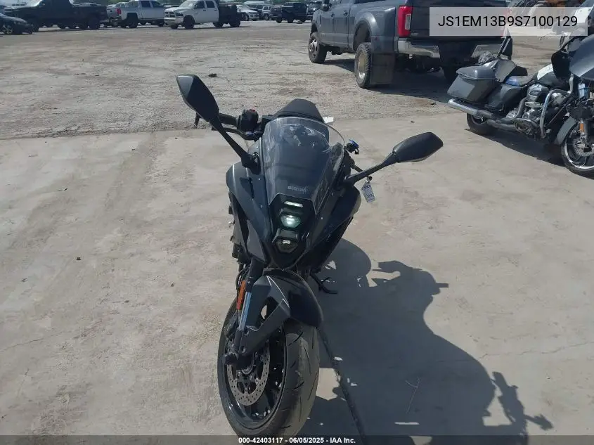2025 Suzuki Gsx800 F VIN: JS1EM13B9S7100129 Lot: 42403117