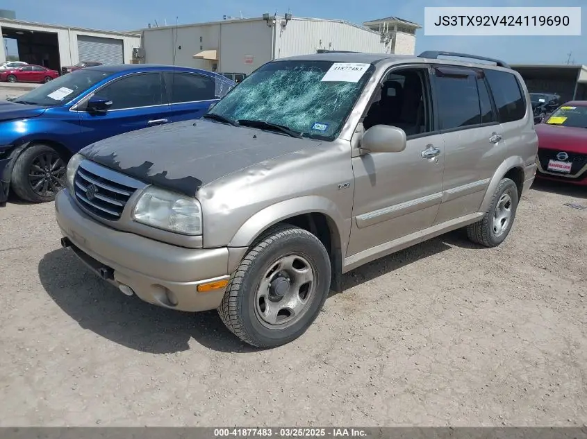 2002 Suzuki Xl-7 Limited/Plus/Standard/Touring VIN: JS3TX92V424119690 Lot: 41877483