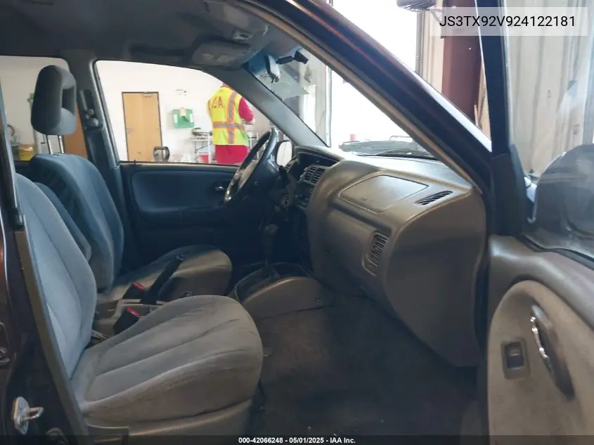 2002 Suzuki Xl-7 Limited/Plus/Standard/Touring VIN: JS3TX92V924122181 Lot: 42066248