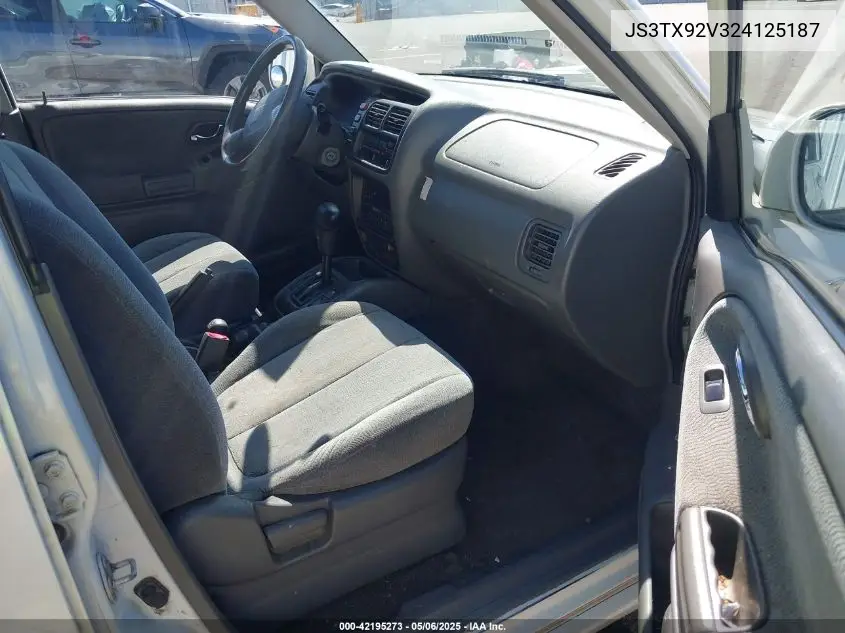 2002 Suzuki Xl-7 Limited/Plus/Standard/Touring VIN: JS3TX92V324125187 Lot: 42195273