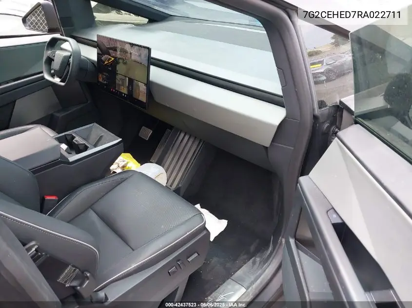 2024 Tesla Cybertruck All-Wheel Drive VIN: 7G2CEHED7RA022711 Lot: 42437523