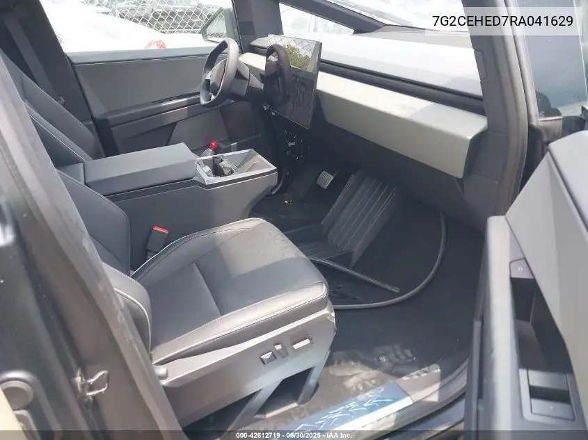 2024 Tesla Cybertruck All-Wheel Drive VIN: 7G2CEHED7RA041629 Lot: 42612719