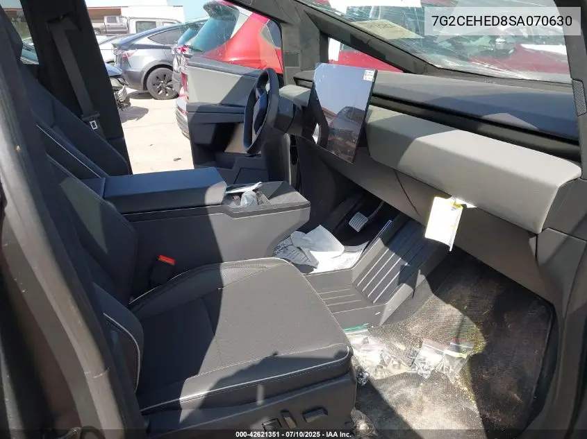 2025 Tesla Cybertruck All-Wheel Drive VIN: 7G2CEHED8SA070630 Lot: 42621351