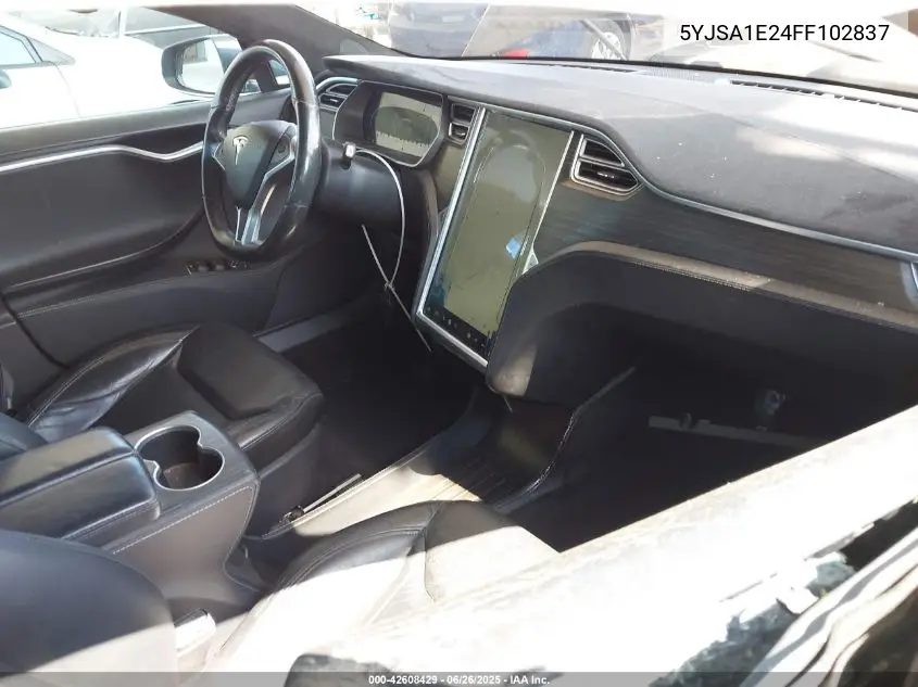 2015 Tesla Model S 70D/85D/P85D VIN: 5YJSA1E24FF102837 Lot: 42608429