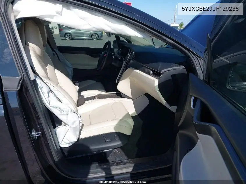 2018 Tesla Model X 100D/75D/P100D VIN: 5YJXCBE29JF129238 Lot: 42585193