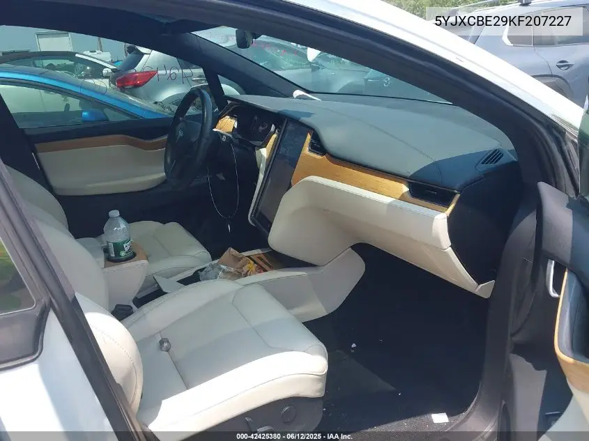 2019 Tesla Model X 100D/75D/Long Range VIN: 5YJXCBE29KF207227 Lot: 42425380