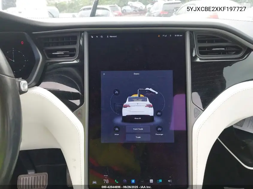 2019 Tesla Model X 100D/75D/Long Range VIN: 5YJXCBE2XKF197727 Lot: 42544696