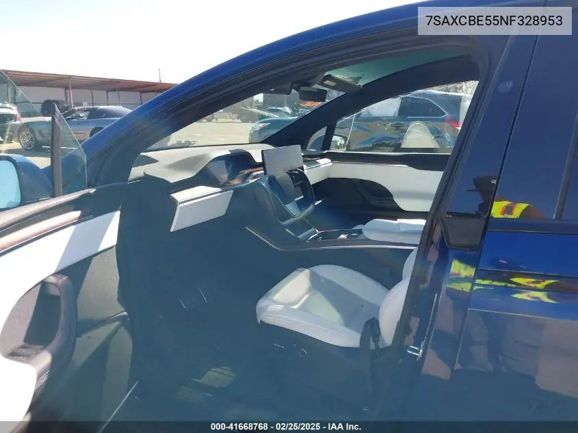 2022 Tesla Model X Dual Motor All-Wheel Drive VIN: 7SAXCBE55NF328953 Lot: 41668768