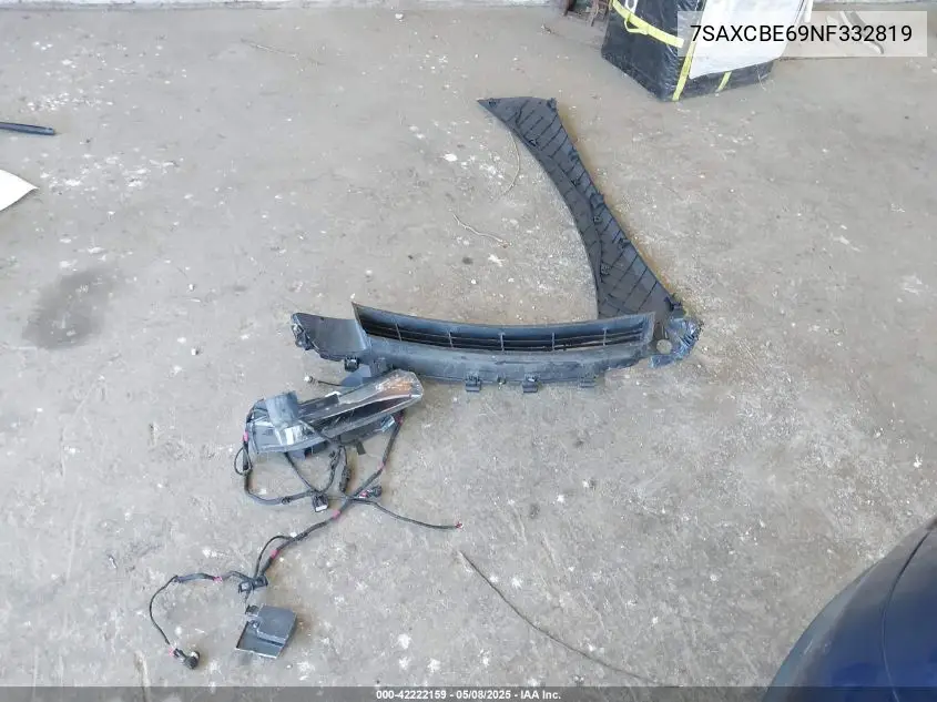 2022 Tesla Model X Plaid Tri Motor All-Wheel Drive VIN: 7SAXCBE69NF332819 Lot: 42222159
