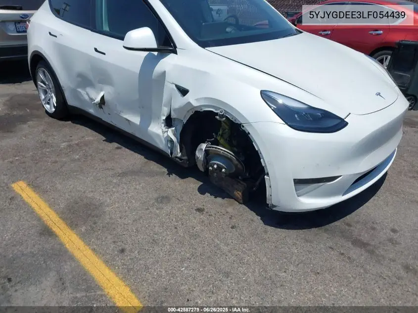 2020 Tesla Model Y Long Range Dual Motor All-Wheel Drive VIN: 5YJYGDEE3LF054439 Lot: 42587279