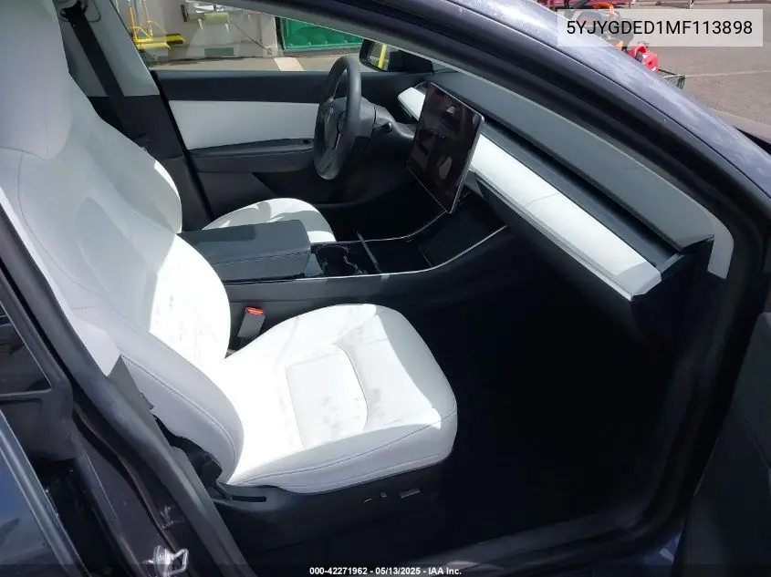 2021 Tesla Model Y Standard Range Rear-Wheel Drive VIN: 5YJYGDED1MF113898 Lot: 42271962