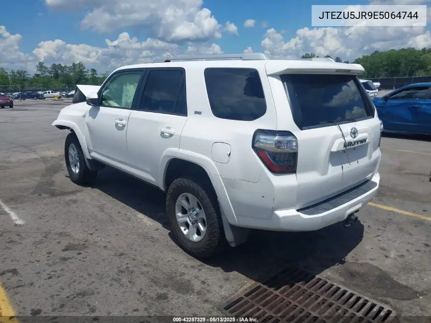 2014 Toyota 4Runner Sr5 VIN: JTEZU5JR9E5064744 Lot: 42257329