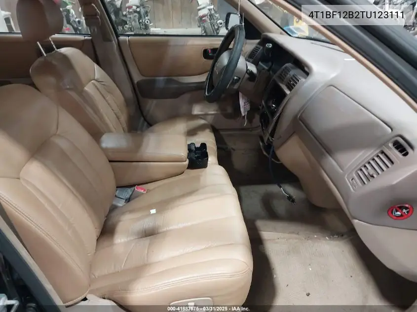 1996 Toyota Avalon Xl/Xls VIN: 4T1BF12B2TU123111 Lot: 41887575