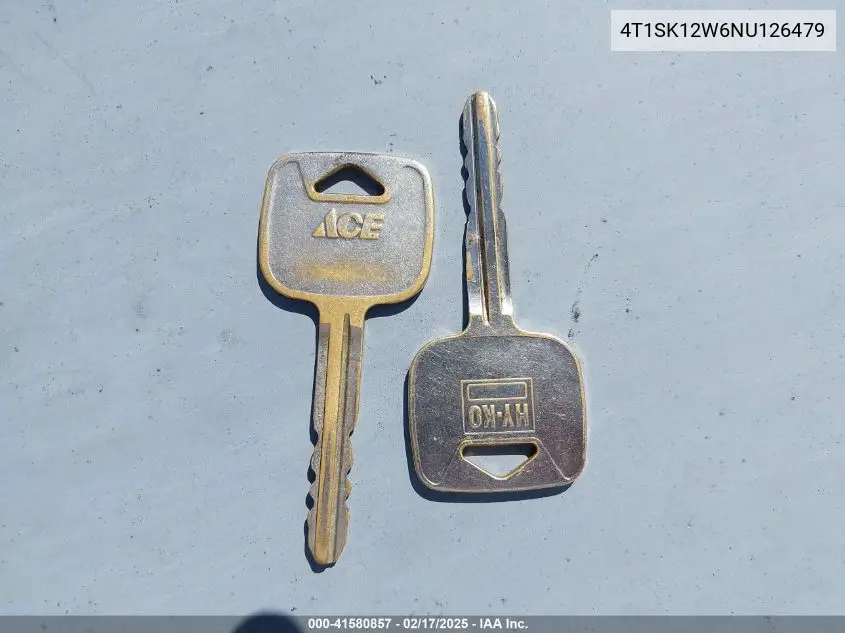 1992 Toyota Camry Le VIN: 4T1SK12W6NU126479 Lot: 41580857