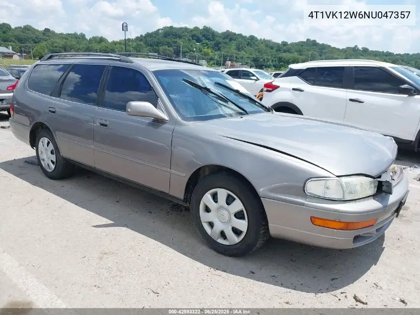 1992 Toyota Camry Le VIN: 4T1VK12W6NU047357 Lot: 42593322