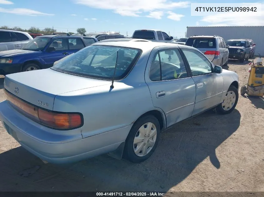 1993 Toyota Camry Le VIN: 4T1VK12E5PU098942 Lot: 41491712