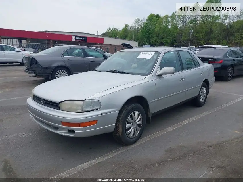 1993 Toyota Camry Le VIN: 4T1SK12E0PU290398 Lot: 42032664