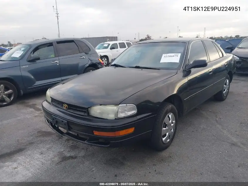 1993 Toyota Camry Le VIN: 4T1SK12E9PU224951 Lot: 42206079