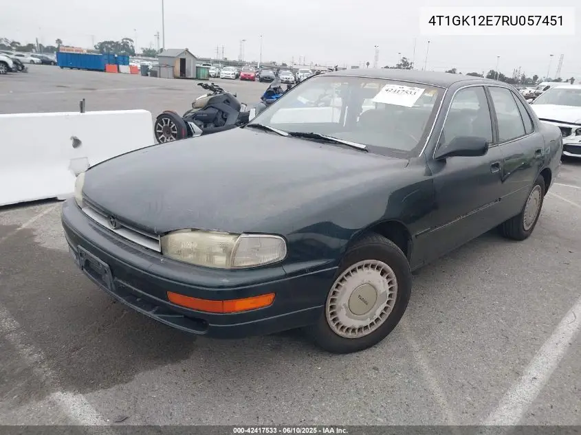 1994 Toyota Camry Le VIN: 4T1GK12E7RU057451 Lot: 42417533