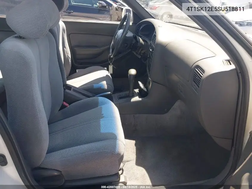 1995 Toyota Camry Le VIN: 4T1SK12E5SU518811 Lot: 42007485