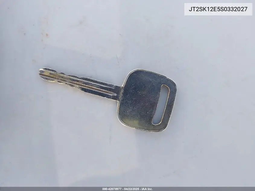 1995 Toyota Camry Le VIN: JT2SK12E5S0332027 Lot: 42078977