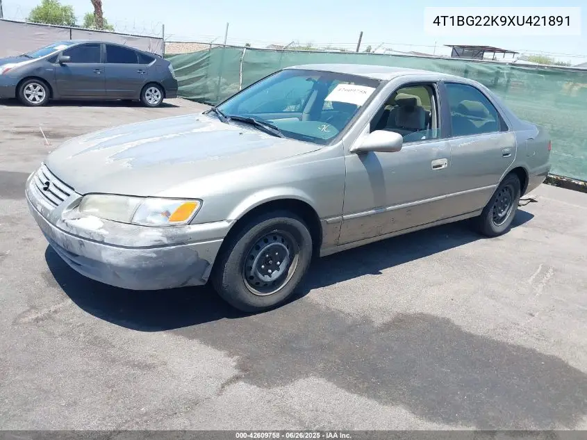 1999 Toyota Camry Le VIN: 4T1BG22K9XU421891 Lot: 42609758