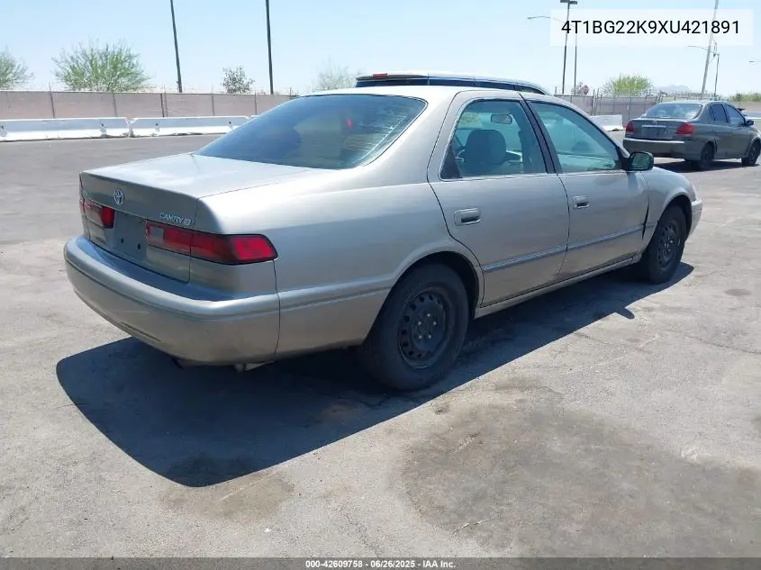 1999 Toyota Camry Le VIN: 4T1BG22K9XU421891 Lot: 42609758