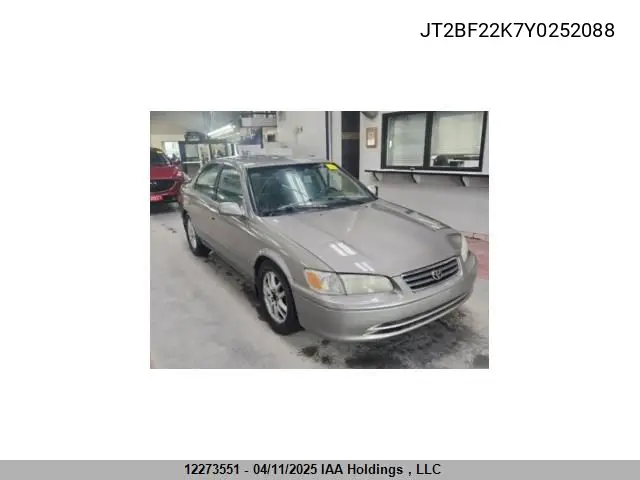 2000 Toyota Camry Ce/Le/Xle VIN: JT2BF22K7Y0252088 Lot: 12273551
