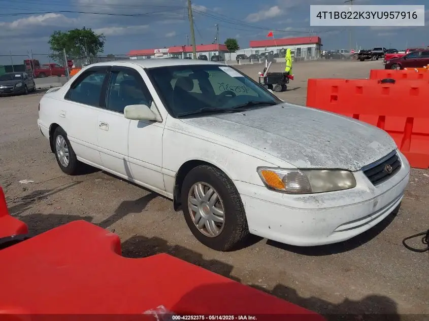2000 Toyota Camry Le VIN: 4T1BG22K3YU957916 Lot: 42252375