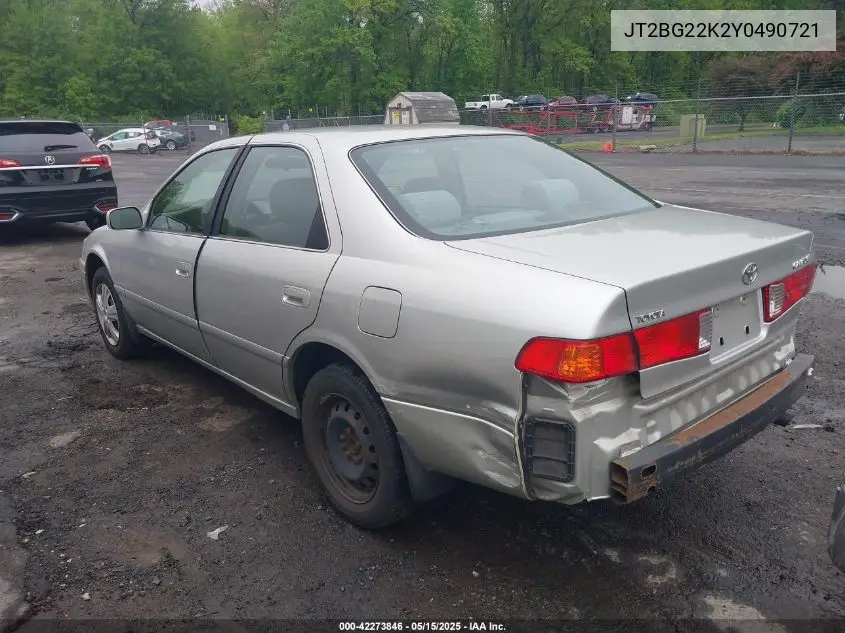 2000 Toyota Camry Le VIN: JT2BG22K2Y0490721 Lot: 42273846