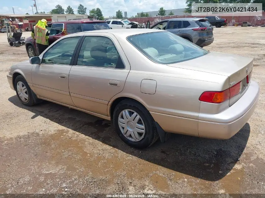 2000 Toyota Camry Ce/Le/Xle VIN: JT2BG22K6Y0421434 Lot: 42574039