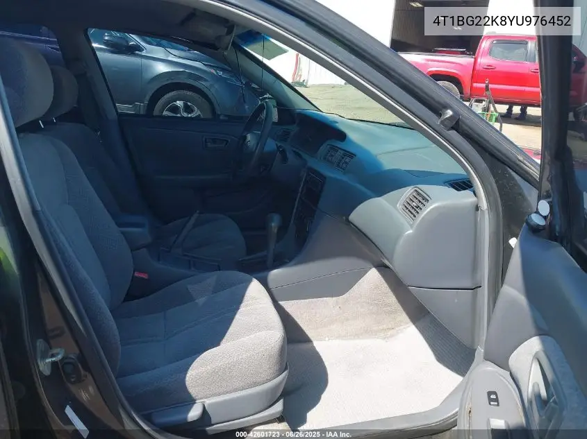 2000 Toyota Camry Ce/Le/Xle VIN: 4T1BG22K8YU976452 Lot: 42601723