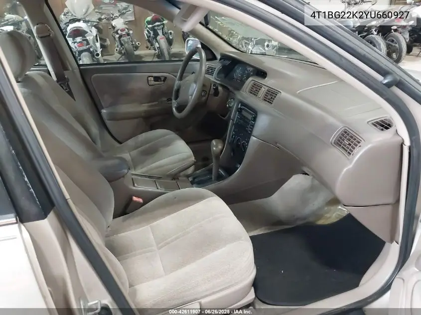 2000 Toyota Camry Le VIN: 4T1BG22K2YU660927 Lot: 42611907