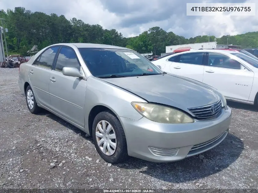 2005 Toyota Camry Le VIN: 4T1BE32K25U976755 Lot: 42264513