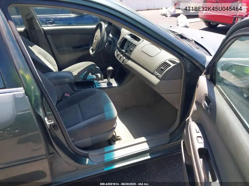 2005 Toyota Camry Le VIN: 4T1BE32K45U045464 Lot: 42581614