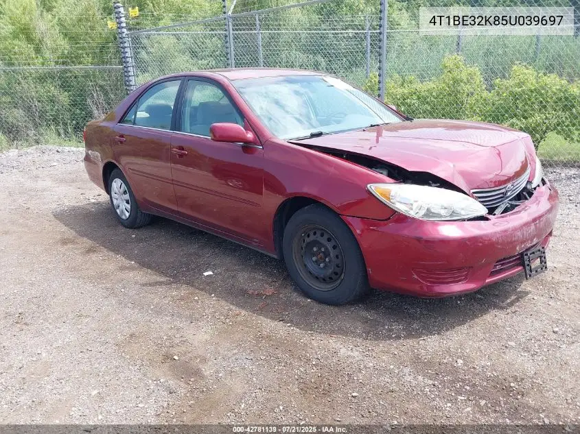 2005 Toyota Camry Le VIN: 4T1BE32K85U039697 Lot: 42781139