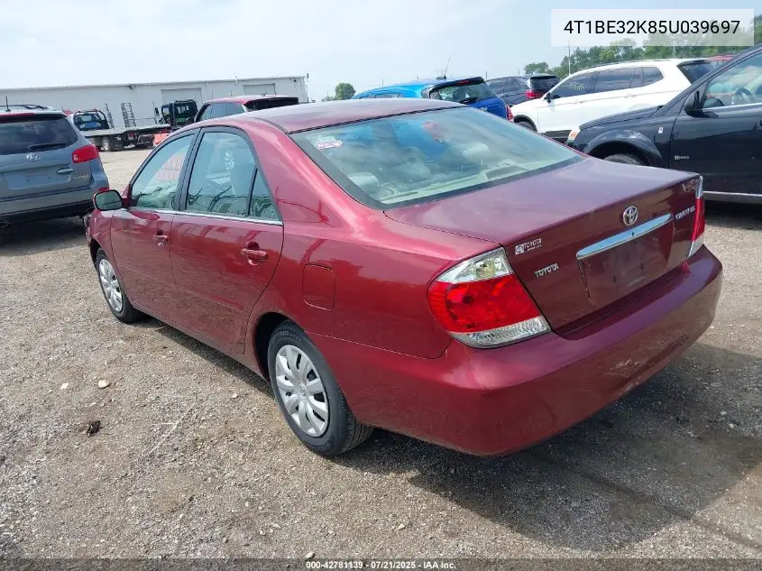 2005 Toyota Camry Le VIN: 4T1BE32K85U039697 Lot: 42781139