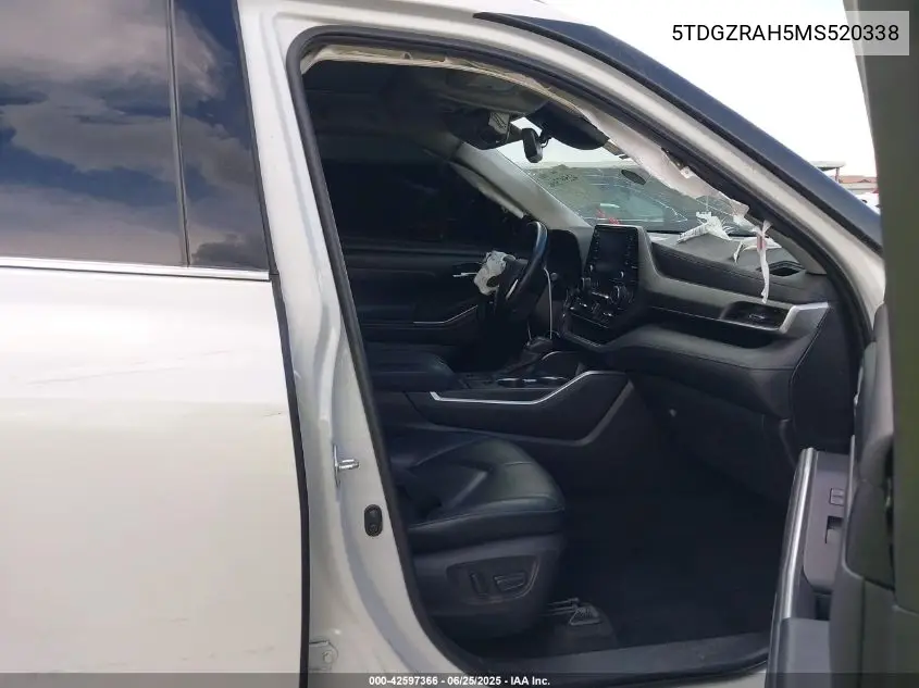 2021 Toyota Highlander Xle VIN: 5TDGZRAH5MS520338 Lot: 42597366