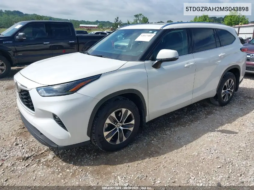 2021 Toyota Highlander Xle VIN: 5TDGZRAH2MS043898 Lot: 42617402