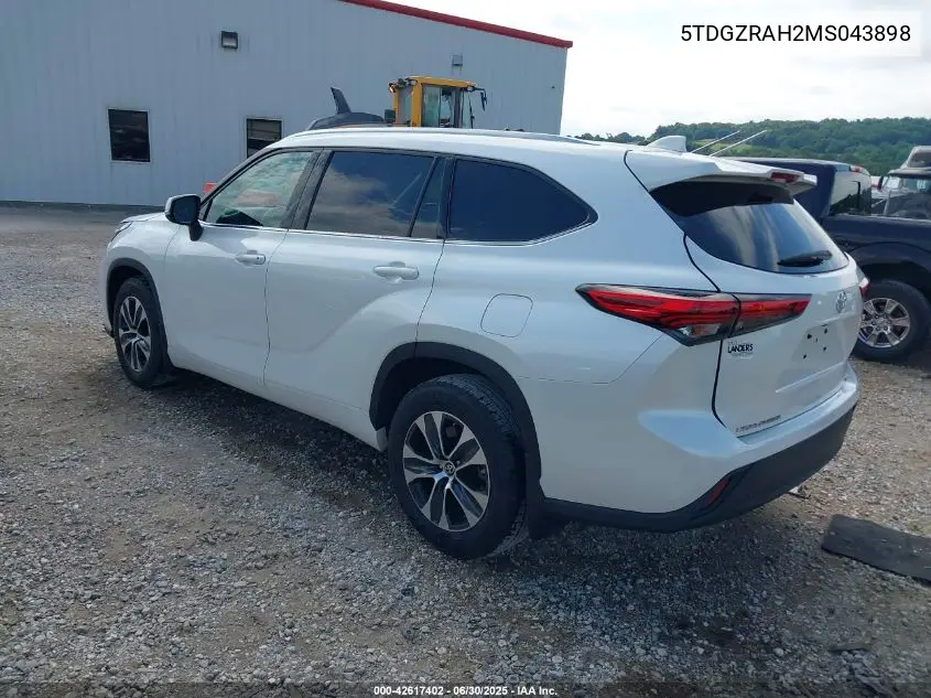2021 Toyota Highlander Xle VIN: 5TDGZRAH2MS043898 Lot: 42617402