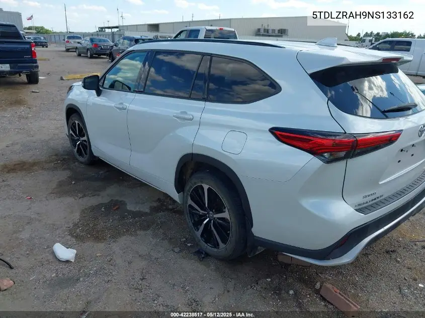 2022 Toyota Highlander Xse VIN: 5TDLZRAH9NS133162 Lot: 42238517