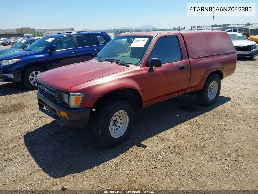 1992 Toyota Pickup 1/2 Ton Short Whlbase Stb VIN: 4TARN81A6NZ042380 Lot: 42004451