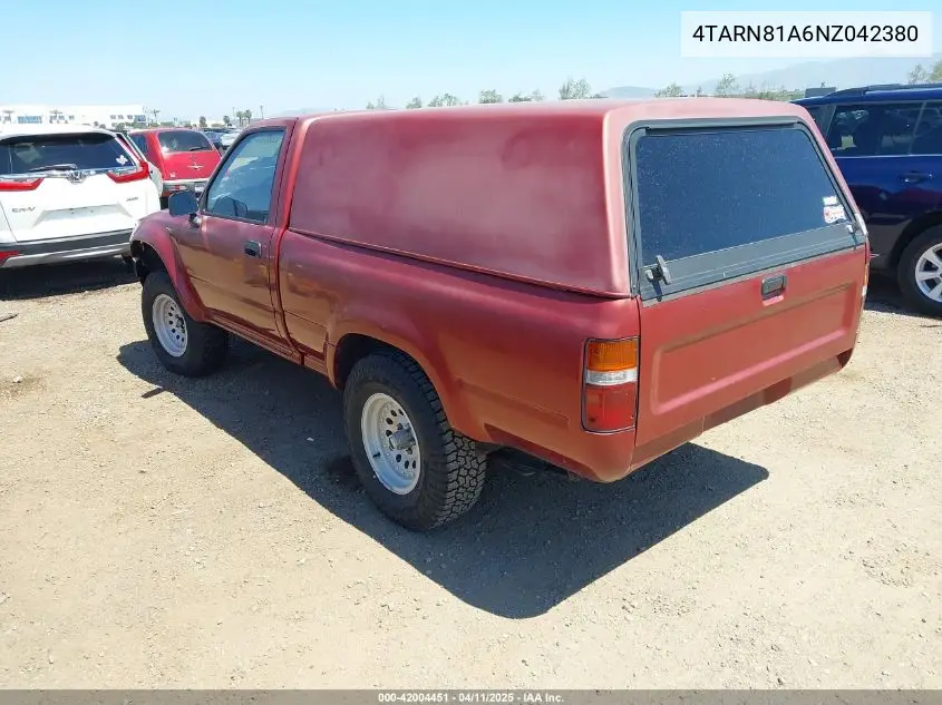 1992 Toyota Pickup 1/2 Ton Short Whlbase Stb VIN: 4TARN81A6NZ042380 Lot: 42004451