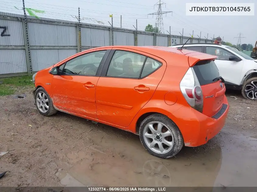 2013 Toyota Prius C VIN: JTDKDTB37D1045765 Lot: 12332774
