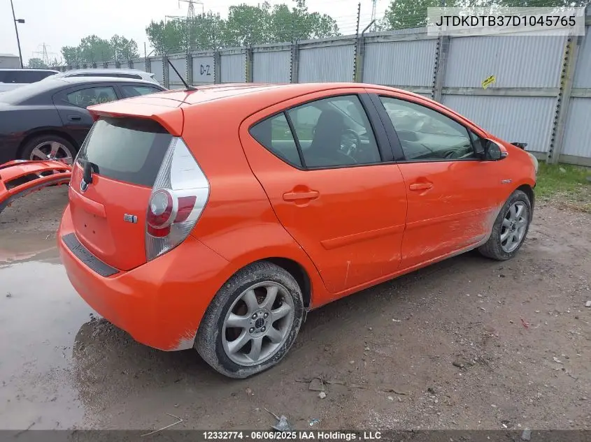 2013 Toyota Prius C VIN: JTDKDTB37D1045765 Lot: 12332774