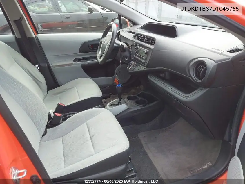 2013 Toyota Prius C VIN: JTDKDTB37D1045765 Lot: 12332774