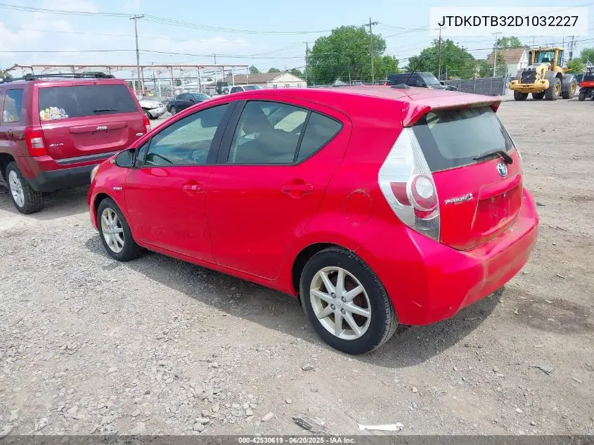 2013 Toyota Prius C Three VIN: JTDKDTB32D1032227 Lot: 42530619