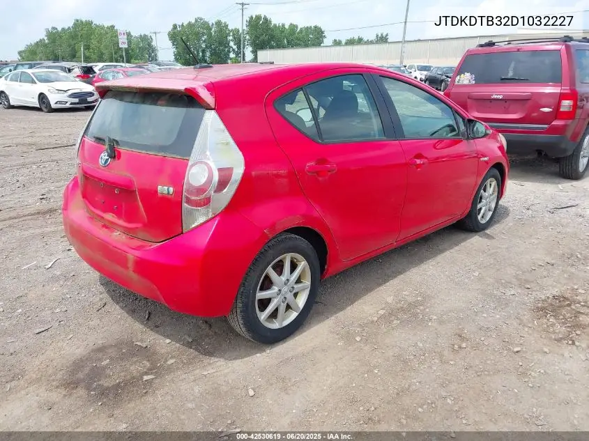 2013 Toyota Prius C Three VIN: JTDKDTB32D1032227 Lot: 42530619