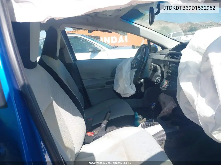 2013 Toyota Prius C One VIN: JTDKDTB39D1532952 Lot: 42539614