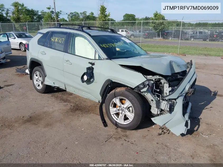 2021 Toyota Rav4 Xle VIN: JTMP1RFV7MD069009 Lot: 42590707
